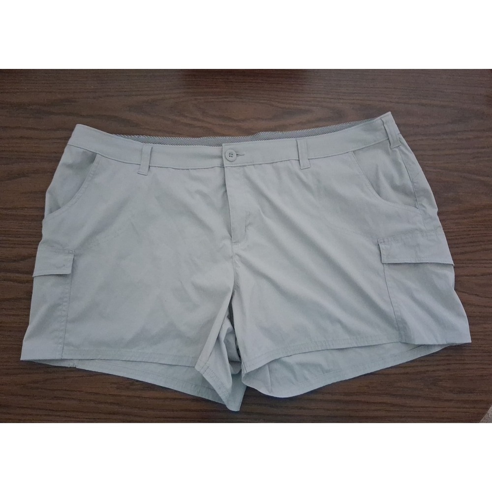 World Wide Sportsman Shorts Women's 22W Grey Cargo Pockets Fishing Ripstop